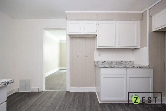 Building Photo - 12120 Stoepel St