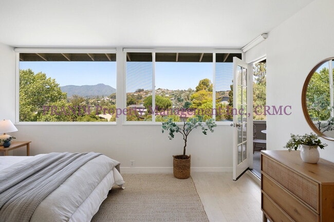 Building Photo - The Best View in Southern Marin! Luxury To...