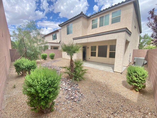 Building Photo - WONDERFUL HENDERSON HOME 3 BEDROOM / 2.5 BATH TWO STORY HOME WITH 2 CAR GARAGE