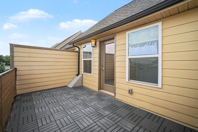 Building Photo - 2712 Grand Union Way
