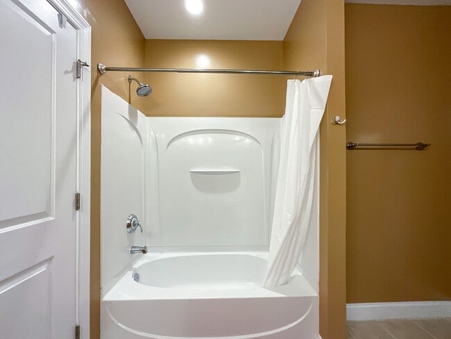 Building Photo - COMING SOON! Charlotte Living at Its Best!...