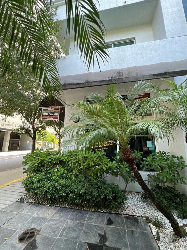 Building Photo - 234 NE 3rd St