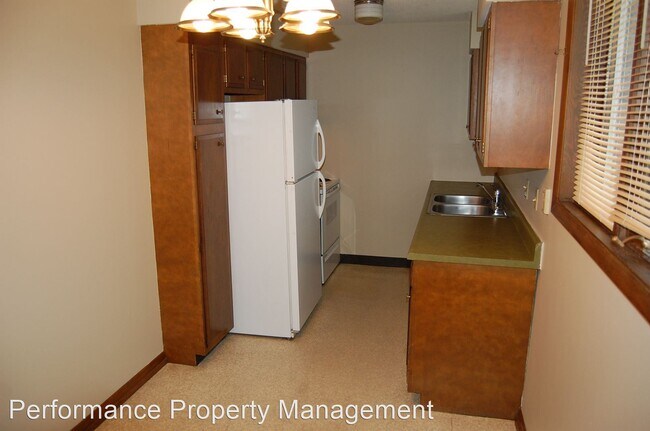 Building Photo - 401 N 57th St