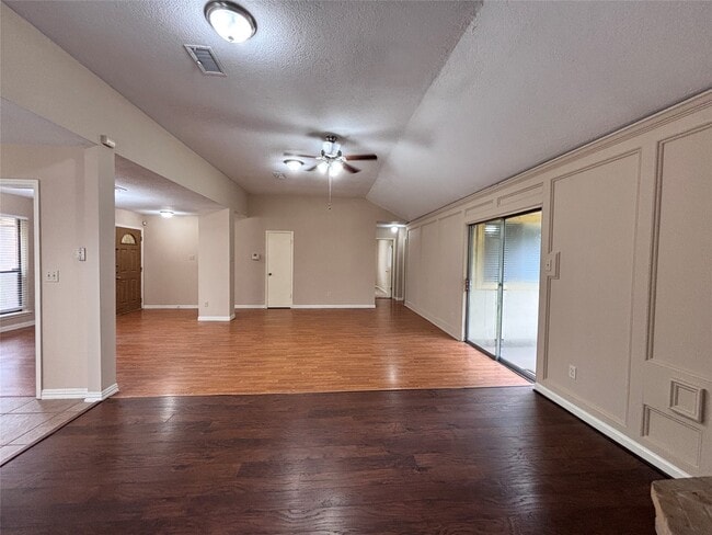 Building Photo - 15231 Cabots Landing Dr