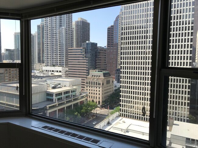 Building Photo - 535 N Michigan Ave