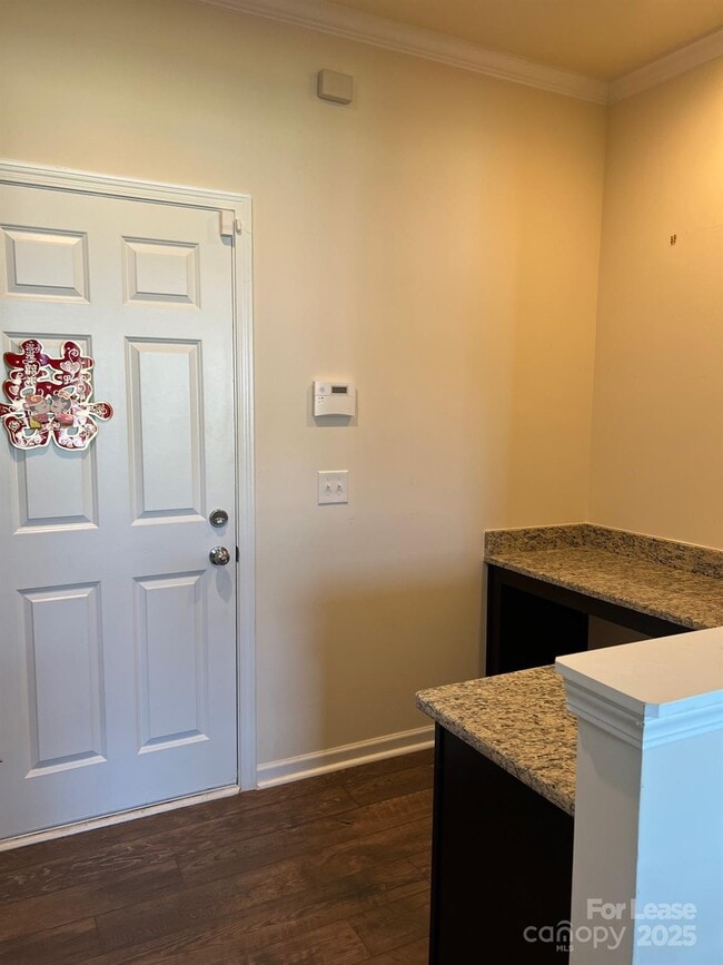 Building Photo - 10413 Honeyfur Ct