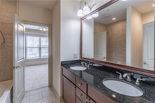 Building Photo - 1192 Lavista Cir NE