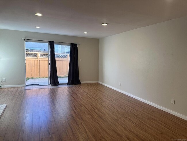 Building Photo - 6799 Alvarado Rd