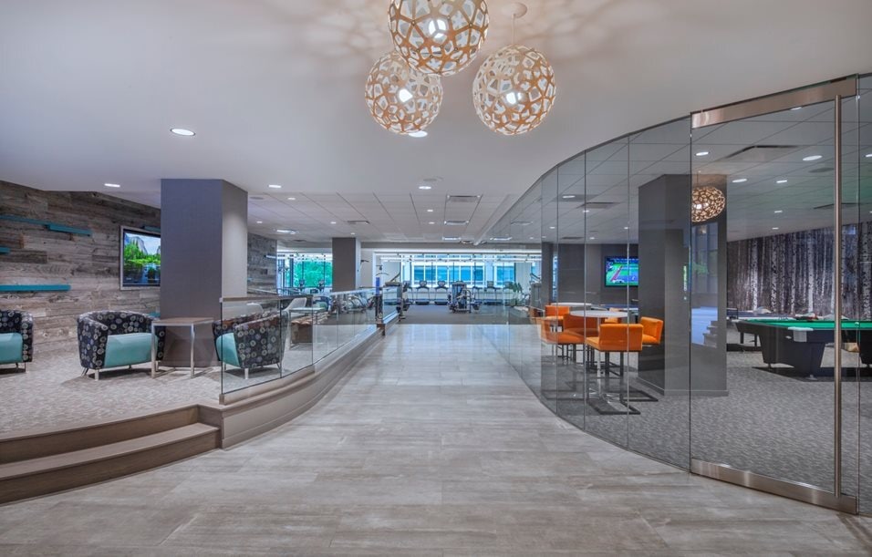 Building Photo - 323 E Ontario St