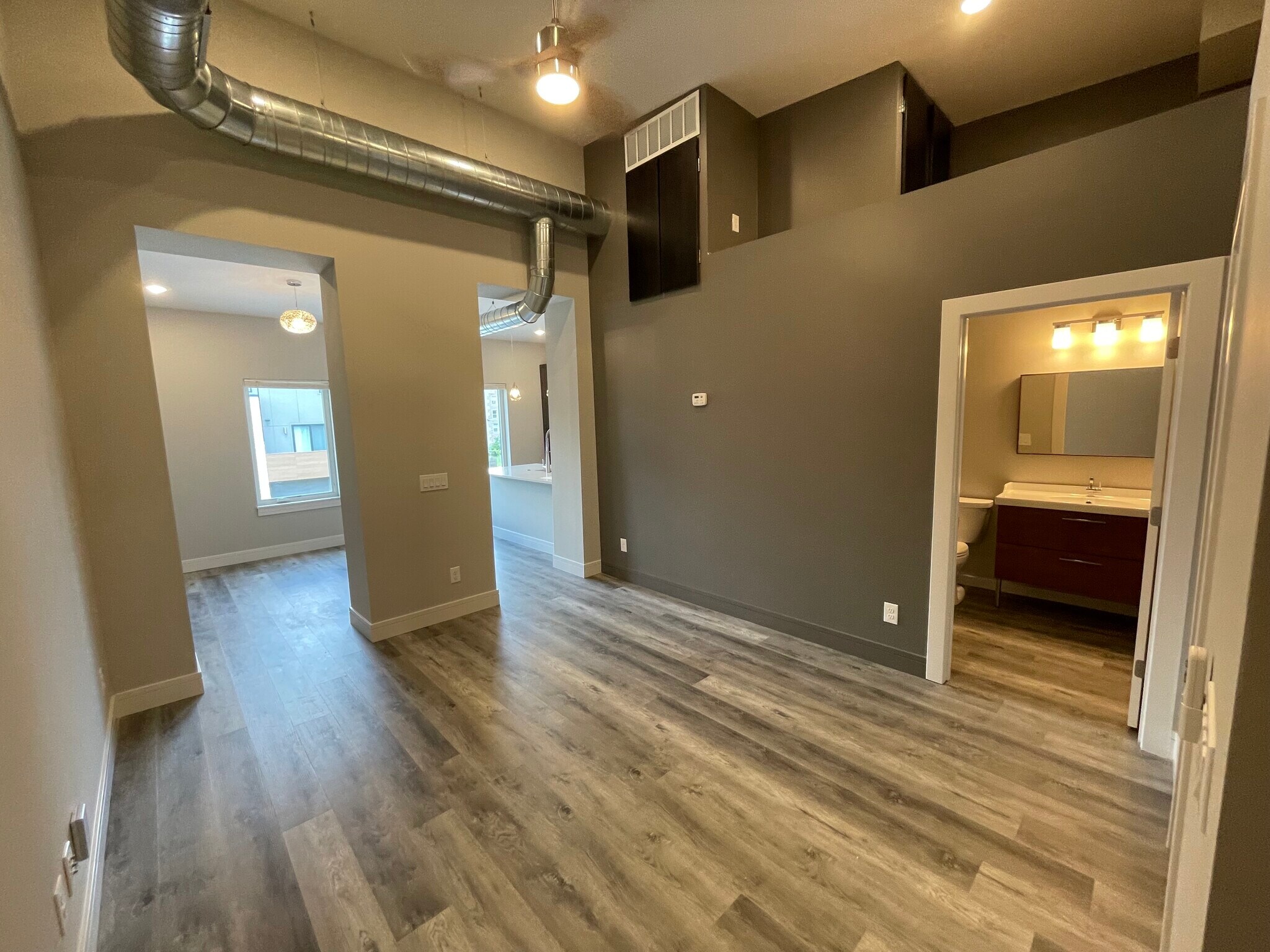 Building Photo - 2750 Lafayette Ave