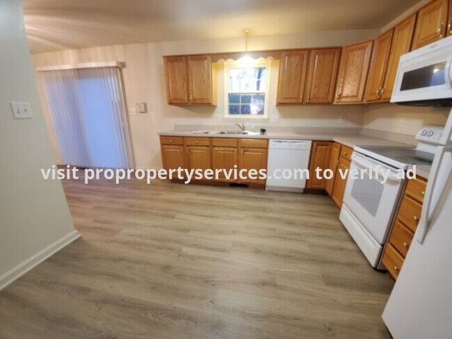 Building Photo - Charming Raised Rancher With Lawn Care Included