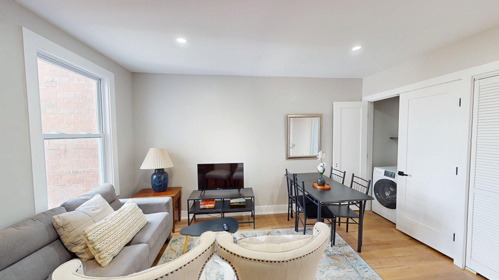 Building Photo - 1825 Providence St NE