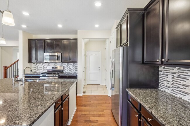 Building Photo - Luxurious Living: 2,367 Sq Ft Home with 4 Baths in Prime Location