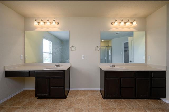 Building Photo - 800 Cormorant Dr