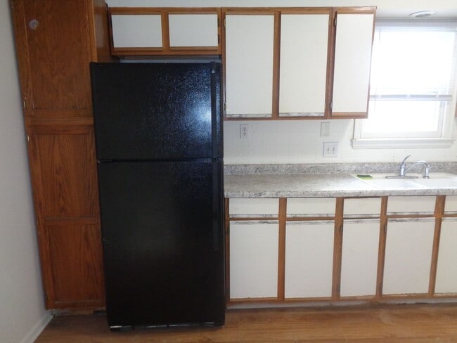 Building Photo - 5613 Baldwin Ave