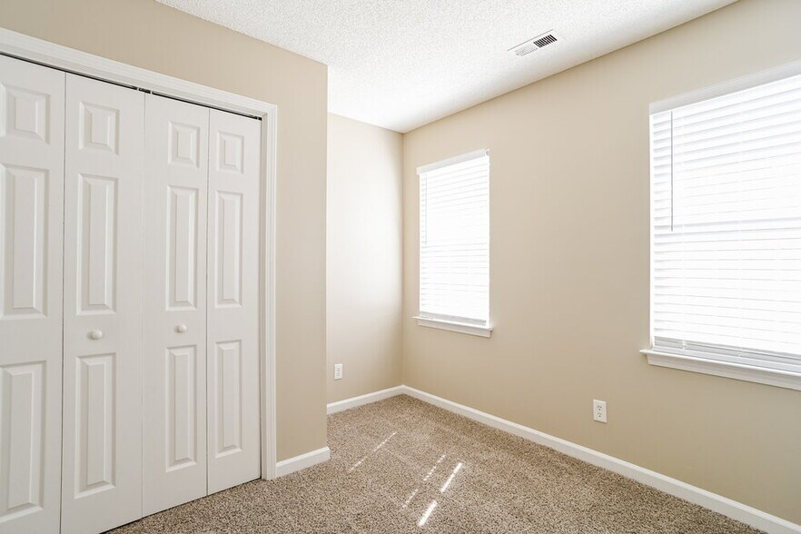 Building Photo - 1432 Lockhart Pl NW