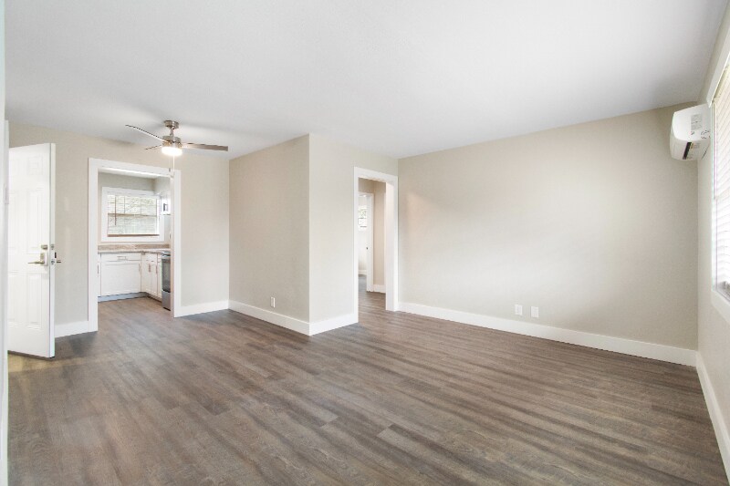 Building Photo - 4460 Old Mission Rd