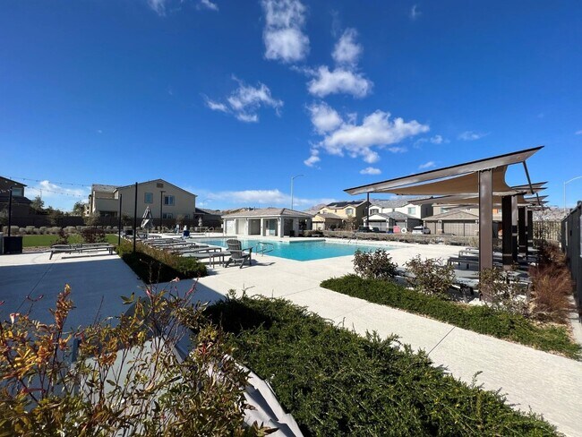 Building Photo - 4 BEDROOMS, 2.5 BATHS AT VILLIAGES AT TULE...