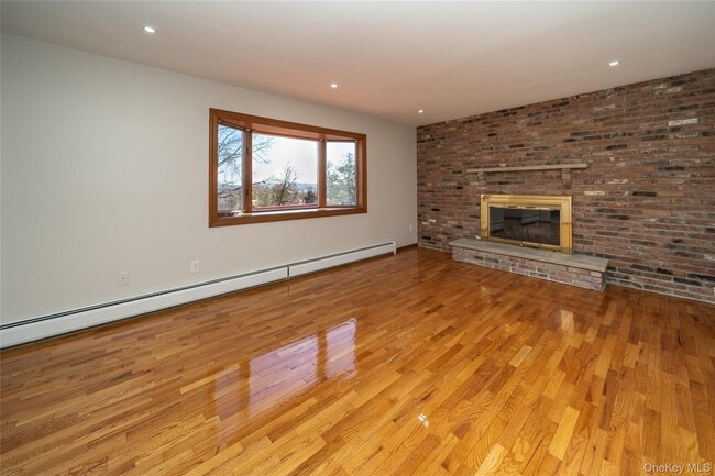 Building Photo - 62 Walter Dr