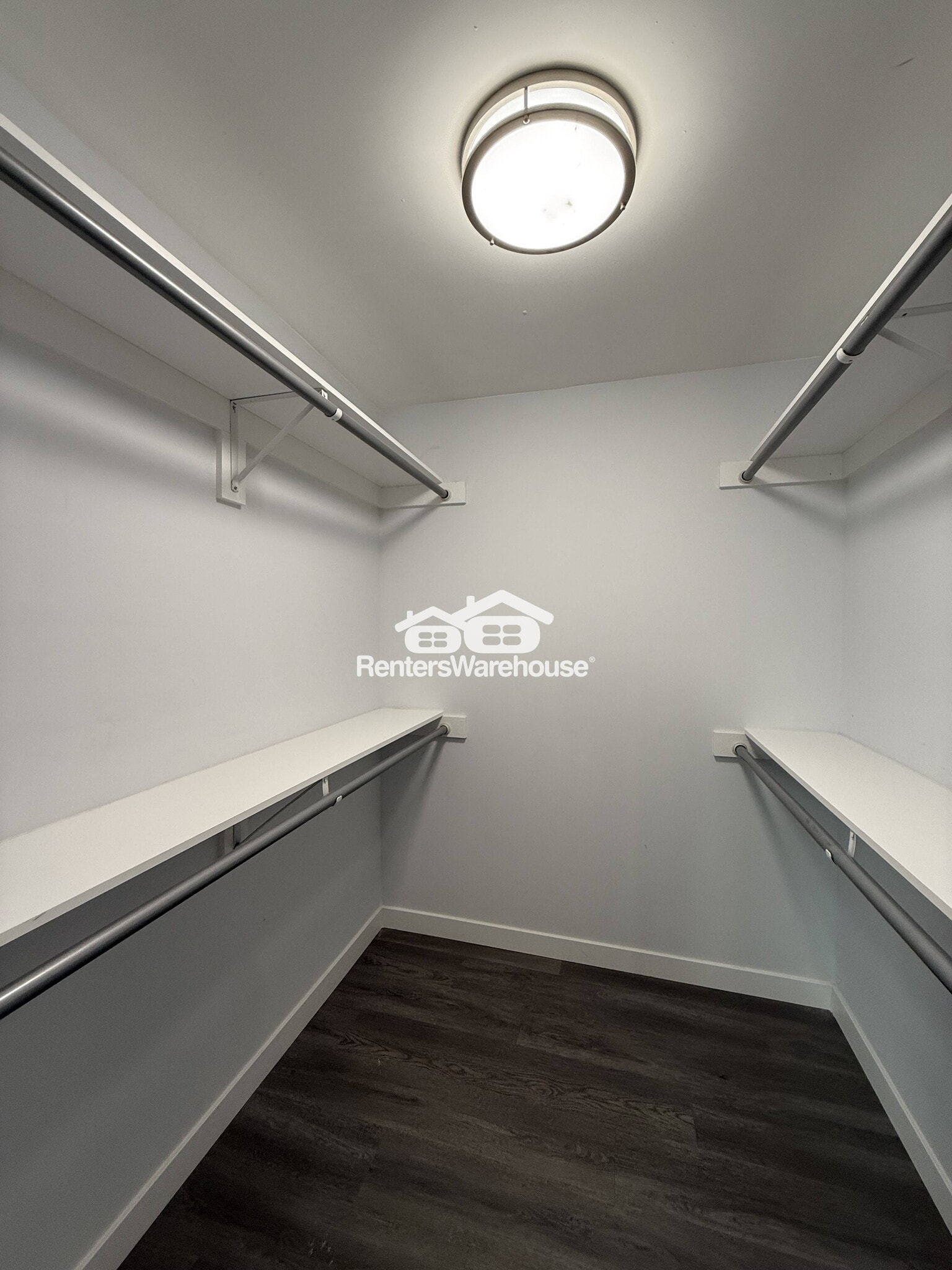 Building Photo - 1930 E Missouri Ave