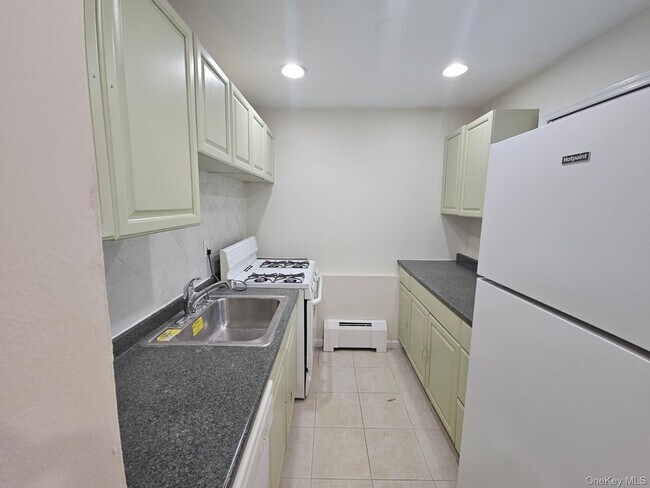 Building Photo - 41 Tanager Rd