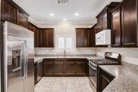 Building Photo - Spacious four bedroom in the Southwest
