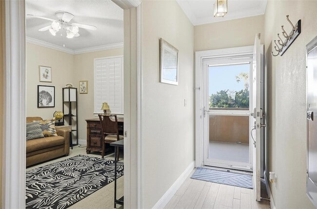 Building Photo - 60 Surfview Dr