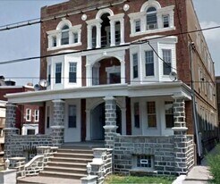 Building Photo - 1311 S 52nd St