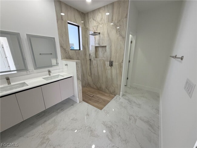 Building Photo - 1409 NW 21st Ct