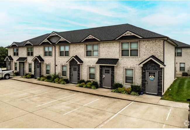 Building Photo - 102 Holland Dr.