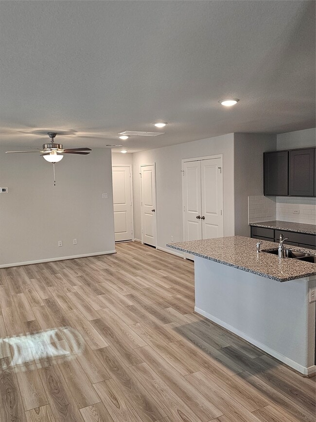 Building Photo - 5207 Shallowhurst Ln