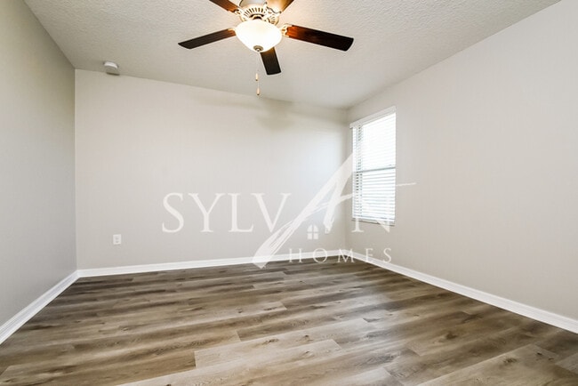 Building Photo - It’s time to start living the Real Life!