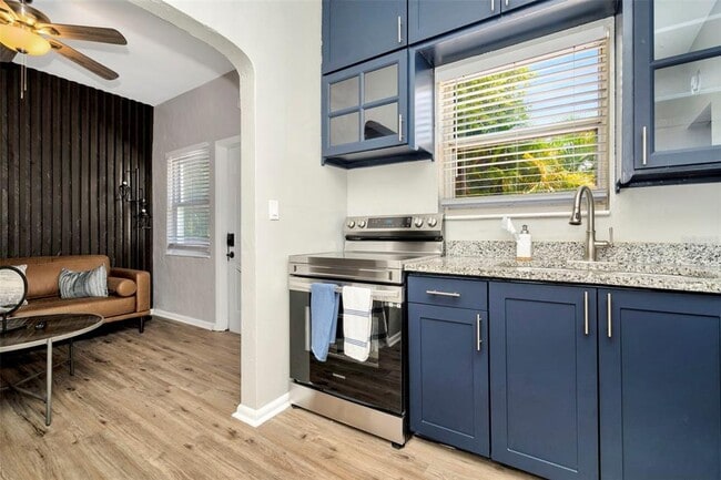 Building Photo - 2121 Dr M.L.K. Jr St N