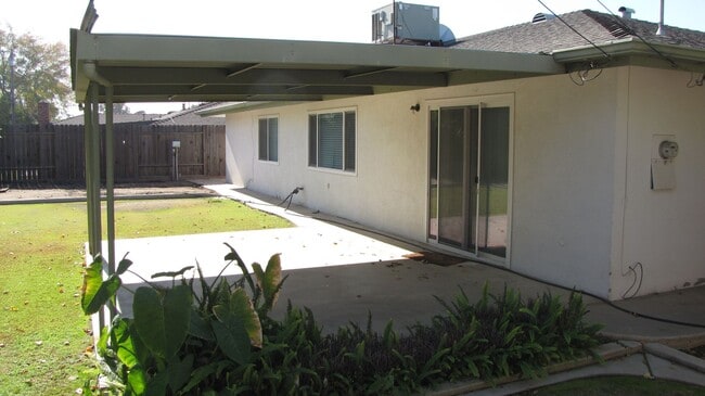Building Photo - NOR 3 bedroom 2 bath