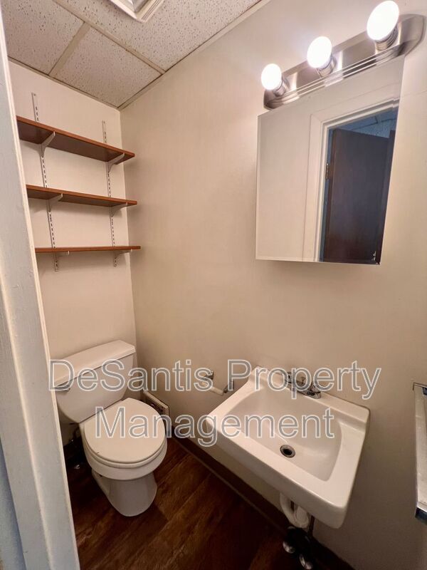 Building Photo - 1509 Hatteras St