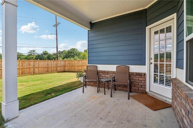 Building Photo - 3890 Clarington Dr