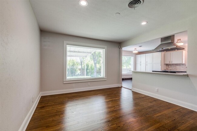 Building Photo - Classic Charm. Modern Comfort. Prime Location.