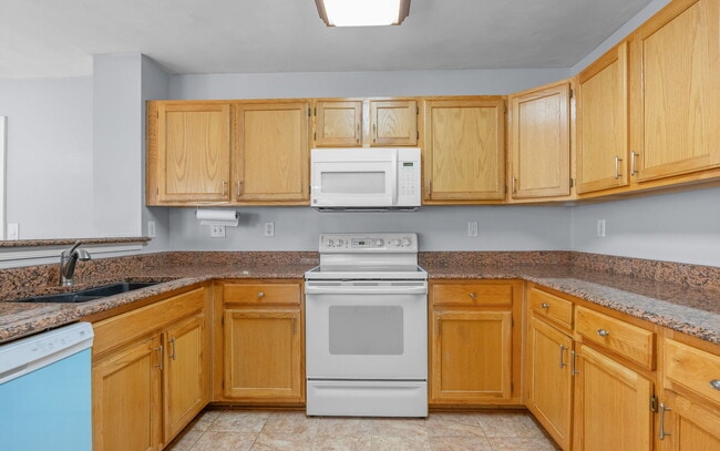Building Photo - 1553 Wynd Crest Way