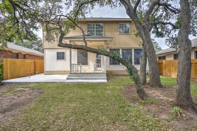 Building Photo - 807 Settlement St