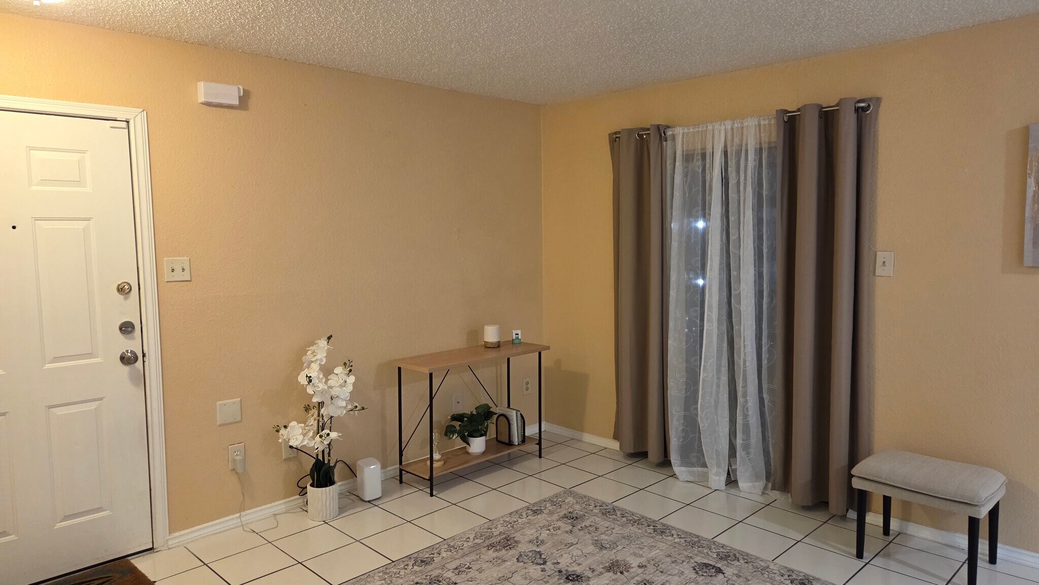 Building Photo - 2750 Holly Hall St