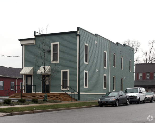 Building Photo - Roper Loft