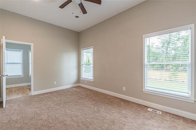 Building Photo - 3362 Colville Ave