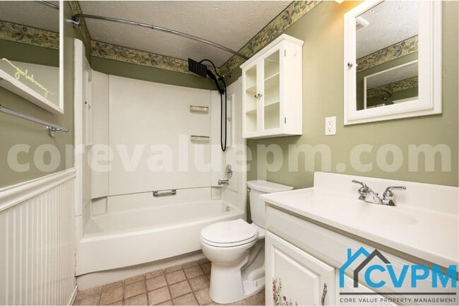 Building Photo - 7717 Baggins Rd