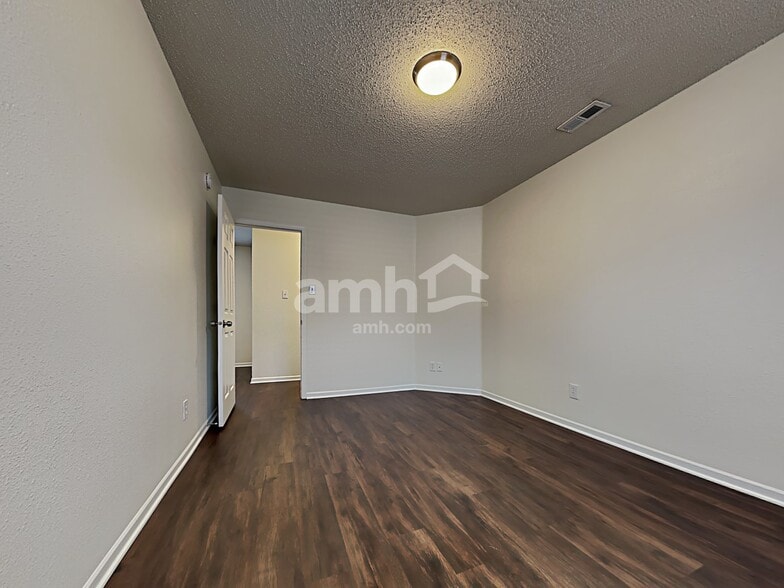 Building Photo - 13378 Allegiance Dr