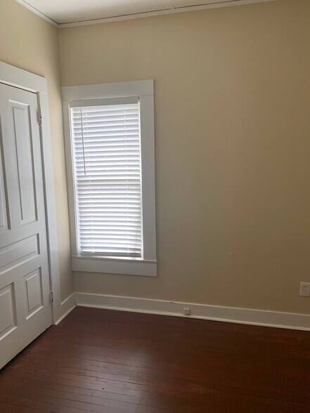 Building Photo - 2570 Hawks Ave