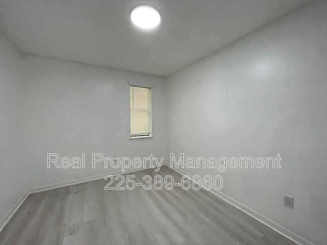 Building Photo - 1511 Cristy Dr