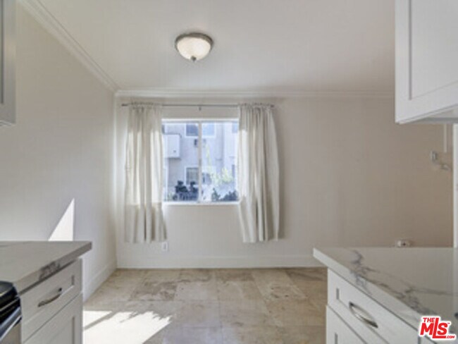 Building Photo - 2884 Sawtelle Blvd