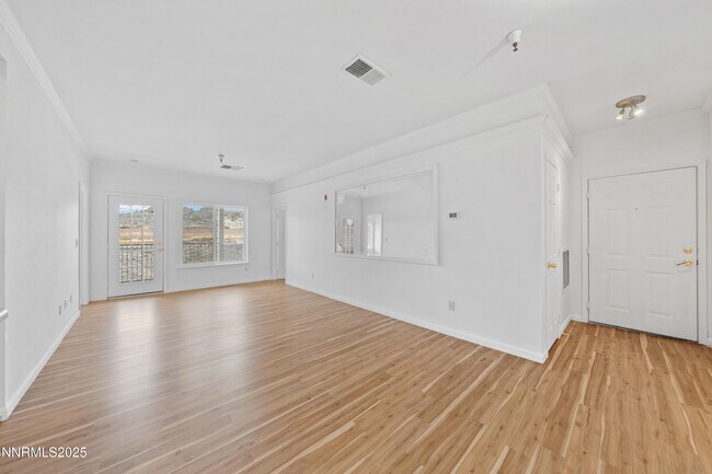 Building Photo - 200 Talus Way