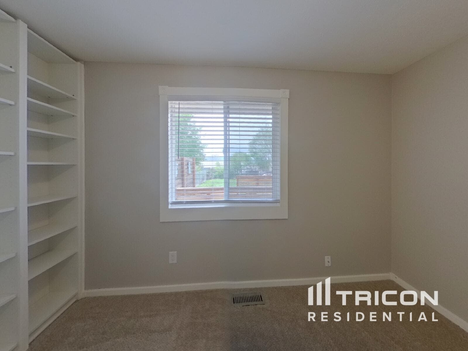 Building Photo - 1208 Atoka Dr