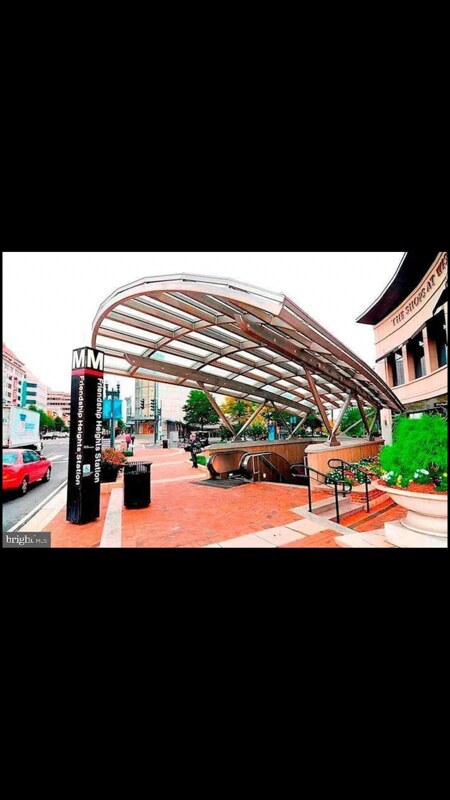 Building Photo - 4515 Willard Ave